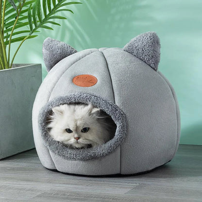 Deep Sleep Comfort in Winter Cat Bed, Cozy Cave Nest
